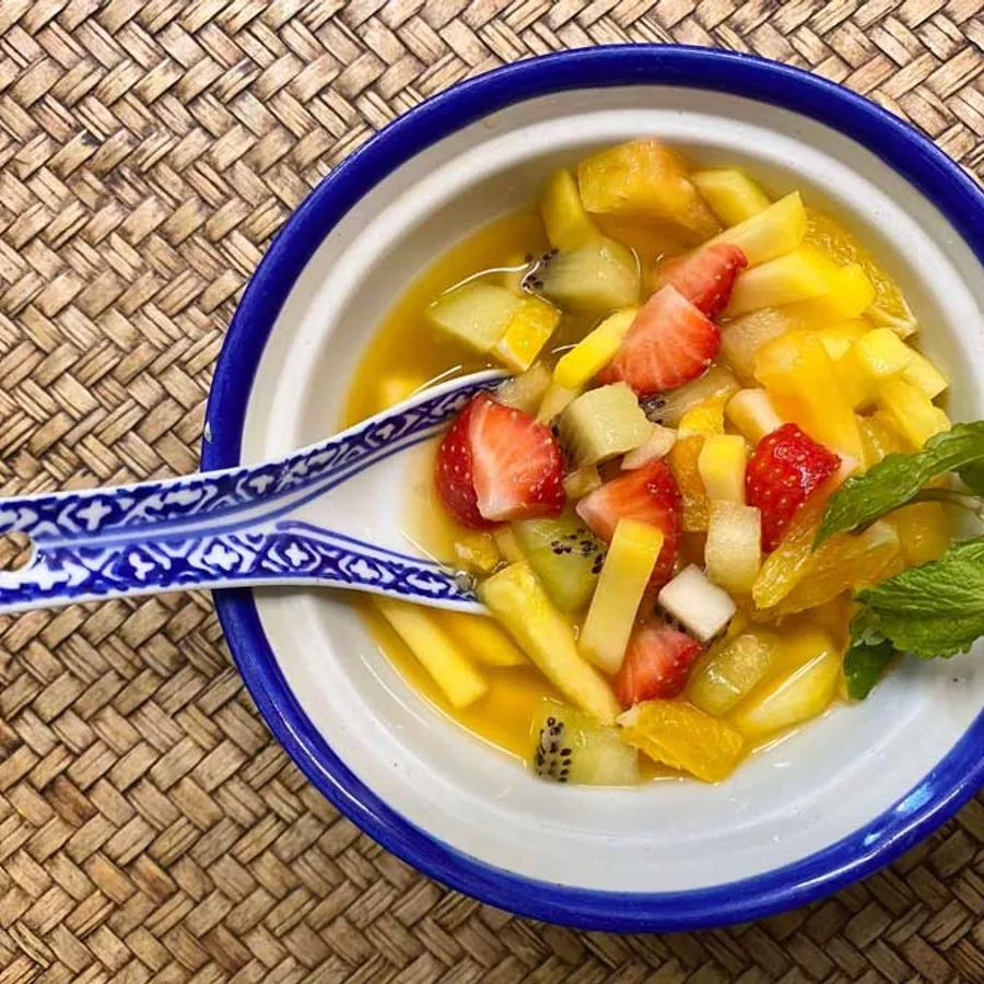 Salade de fruits chez Lanna Thaï